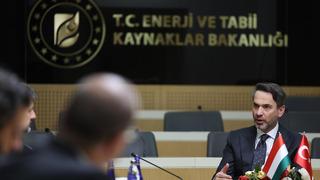 Bakan Bayraktar, Macaristan Büyükelçisi Matis'i kabul etti! Atılabilecek adımları ele aldık