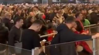 Sabiha Gökçen Havalimanı'nda sistem arızalandı! Uzun kuyruklar oluştu! Açıklama geldi