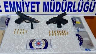 Mersin'de uzun süredir aranan 196 şahıs yakalandı