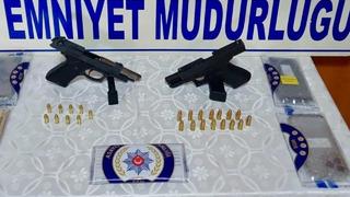 Mersin'de aranan 196 şahıs yakalanıp cezaevine teslim edildi