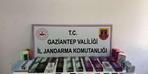 Gaziantep'te milyonluk kaçak telefon ve saat! 2 gözaltı