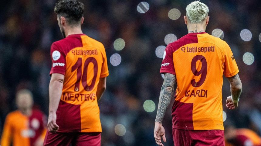 Daha fazla dayanamadığını açıkladı! Galatasaray'ın yıldızı futbolu bırakıyor...