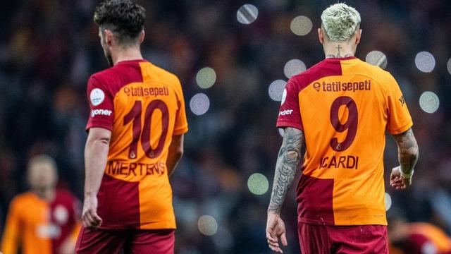 Daha fazla dayanamadığını açıkladı! Galatasaray'ın yıldızı futbolu bırakıyor...