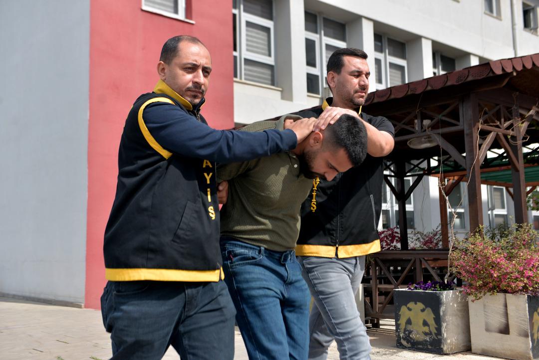 Aile evi kan gölüne döndü! Cinayeti gören 10 yaşındaki çocuğun ilk işi bu olmuş: 6 aylık kardeşi de oradaydı