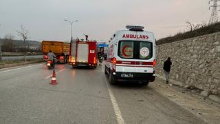 Bilecik'te kaza! Otomobil motosiklete çarptı: 1 yaralı