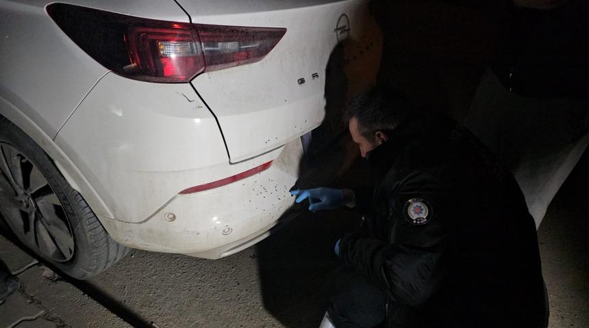 Çorum'da silahlı kavgada iş yeri ve otomobilde hasar oluştu