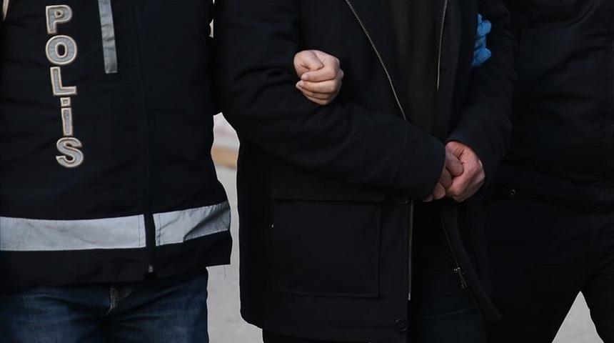 Eski emniyet müdürü firari FETÖ'cü yakalandı! 17-25 Aralık darbe girişimi sırasında görev almıştı