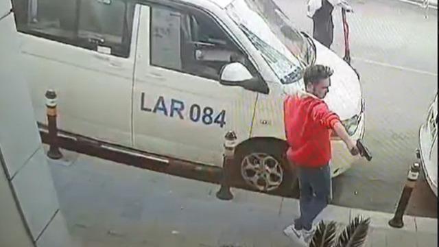 Ünlü sanatçının evinin önünde katledilmişti... Amcasını öldüren yeğen yakalandı!