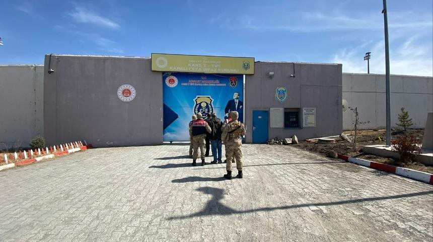  Kars’ta kasten öldürme suçundan aranan 2 kişi yakalandı