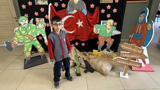 Küçük öğrenciden alkışlanacak hareket!