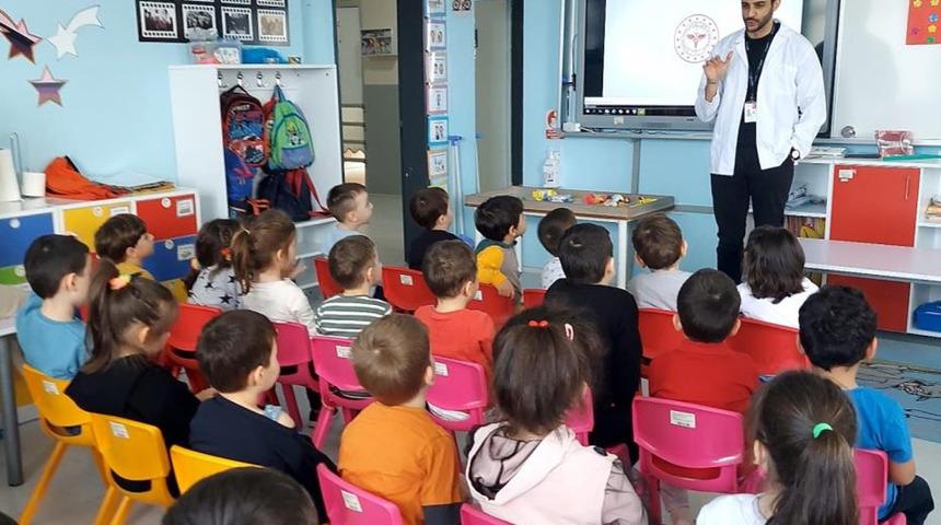 Minik öğrencilere sağlıklı beslenme anlatıldı