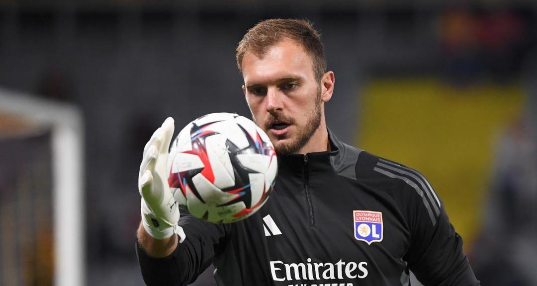 1200-L-ol-lucas-perri-calme-le-jeu-avec-anthony-lopes