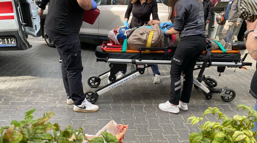 Aydın'da motosiklet ile bisiklet çarpıştı: 2 kişi yaralandı