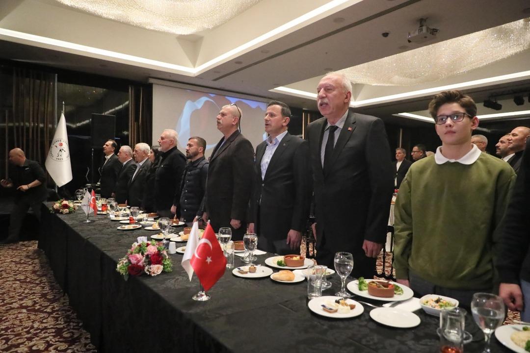 Güreş camiası geleneksel iftar programını düzenledi: "Sporcularımız ellerinden geleni yapıyor" 3