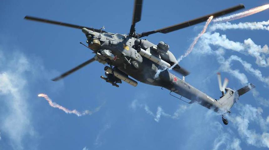 Rusya'da savaş helikopteri eğitim uçuşu sırasında düştü!