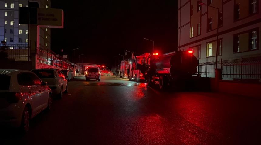 Bursa'da KYK kız yurdunda gece yarısı panik anları! Öğrenciler yangın endişesi yaşadı