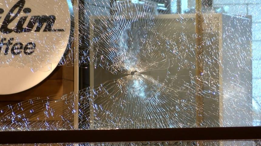 Ümraniye'de sokak pprtasında kurşun yağmuru! Araları sadece 700 metre: Birinden çıkıp diğerine gitmişler