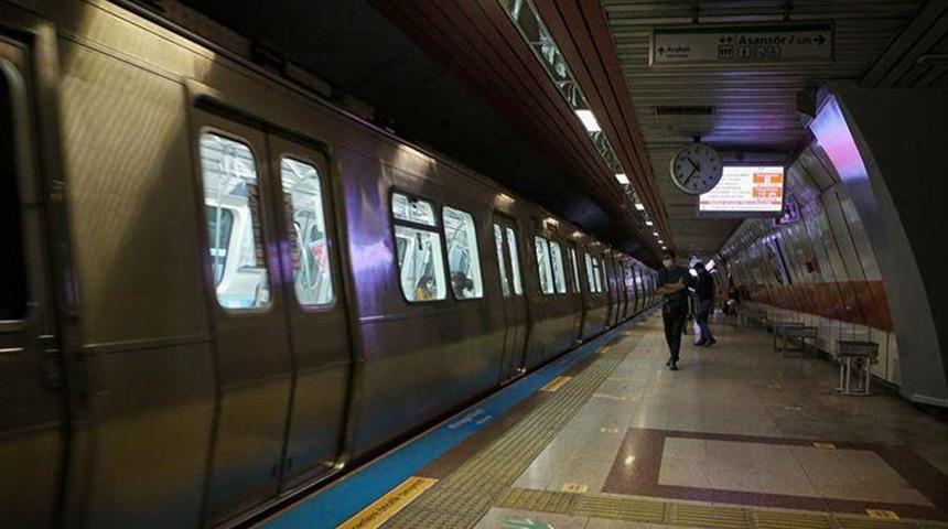 Taksim metro valiliğin emriyle ulaşıma kapatıldı