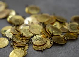 Altın rüzgarı tersine döndü: Sert düşüş yatırımcıyı tedirgin ediyor