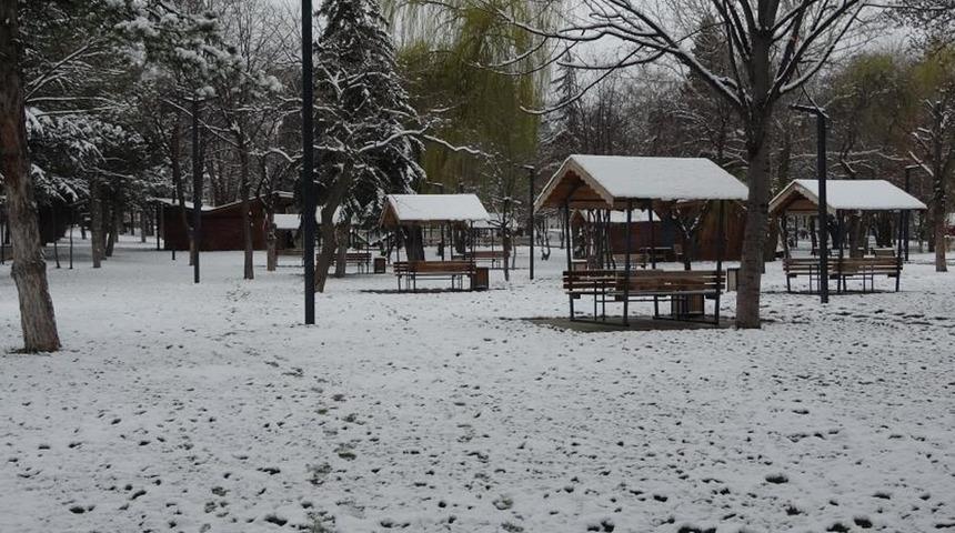 Kütahya'da kar yağışı