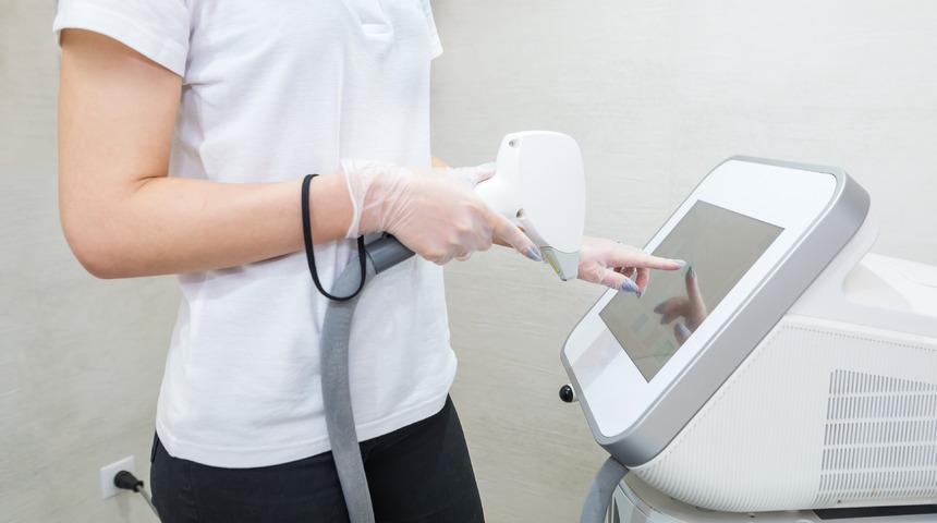 Lazer epilasyon orucu bozar mı? Oruçluyken lazer epilasyon yaptırılır mı, oruca zarar verir mi?