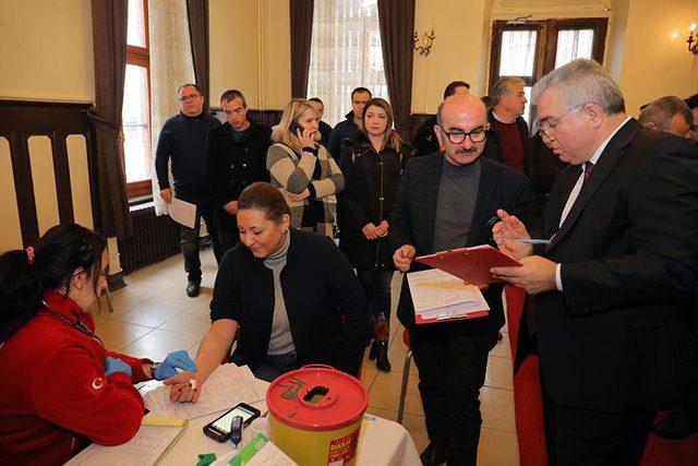 Edirne Belediyesi personeli Mehmetçiklere kan bağışladı