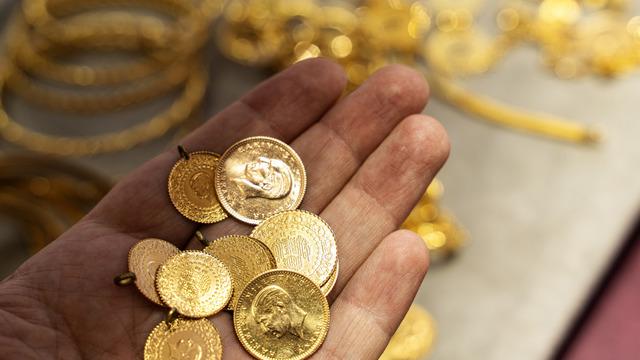 Soruşturma da Fed kararı da ona yaradı! Gram altın tırmanışta...