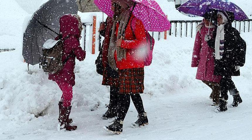  Giresun’da kar yağışı! Buzlanma riski nedeniyle eğitime 1 gün ara verildi