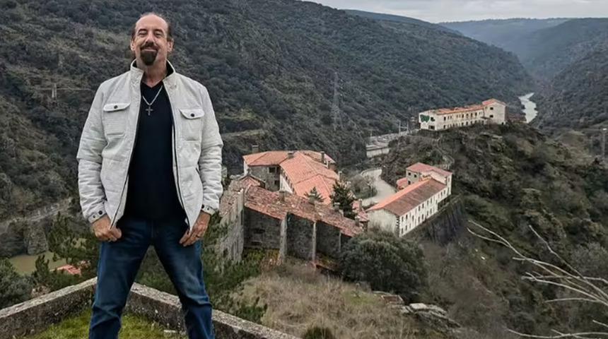 30 yıldır boştu... Dudak uçuklatan rakam! Kendisine köy alıp yeni bir dünya yarattı