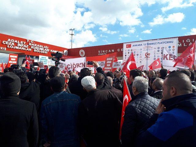 Memur-Sen İl Başkanı Kır: “Asırlar geçse de hain kalkışmayı unutturmayacağız”