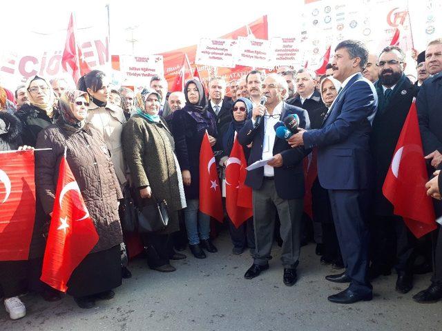 Memur-Sen İl Başkanı Kır: “Asırlar geçse de hain kalkışmayı unutturmayacağız”