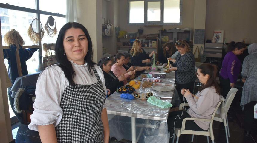 Hayatını değiştiren Halk Eğitim Merkezi’nde eğitmen oldu! Tamı tamına 82 kursa katıldı