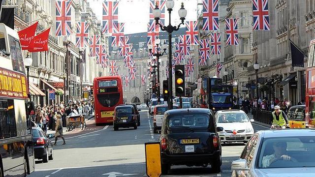 İngiltere'de işsizlik hafif yükseldi