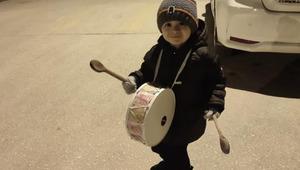 T&uuml;rkiye'nin en k&uuml;&ccedil;&uuml;k Ramazan davulcusu