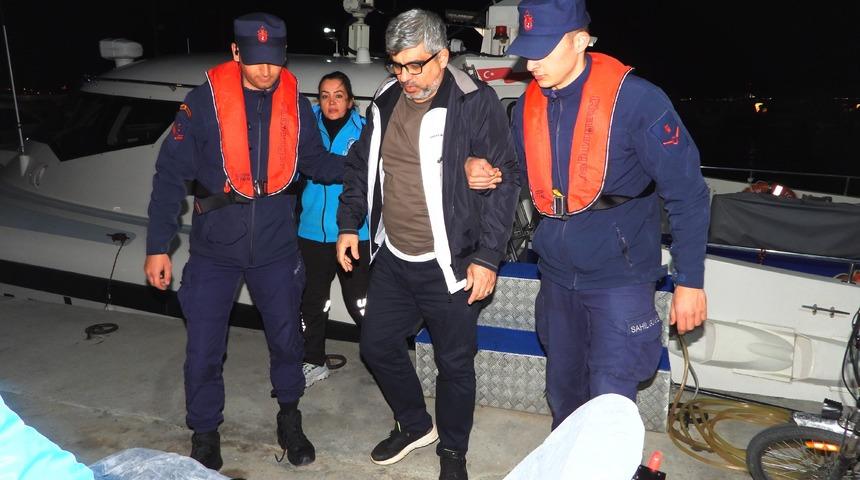 Çanakkale Boğazı’nda geçen geminin kaptanı kalp krizi şüphesiyle tahliye edildi