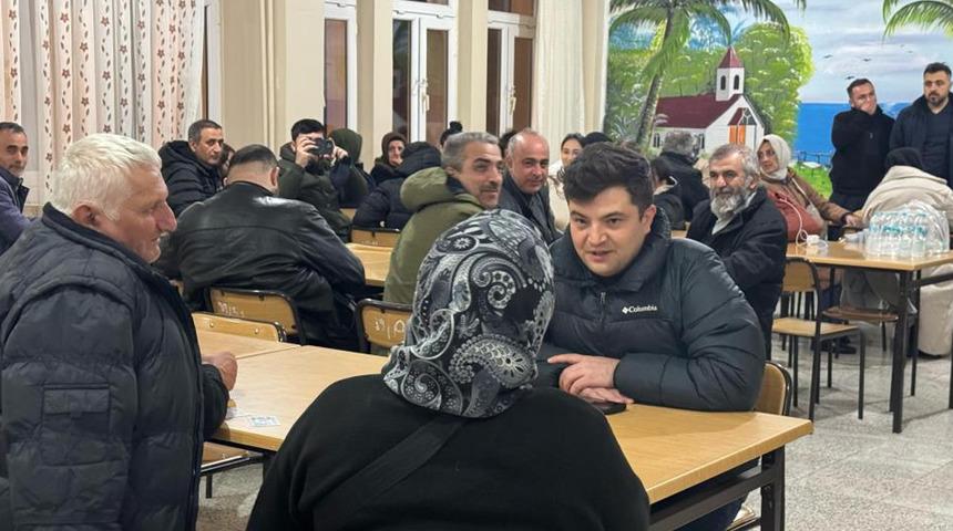 Sivas’ta mahsur kalan yolcular ilçede misafir ediliyor