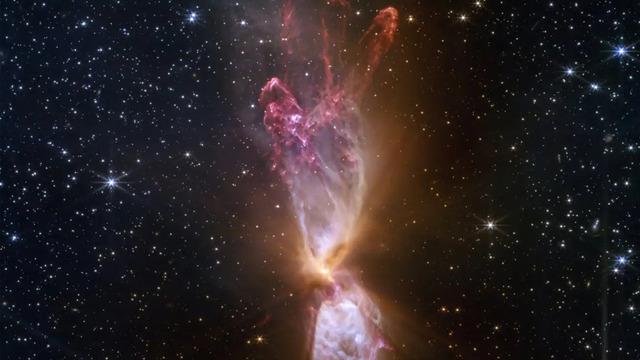 Bu seferki devasa... 'Büyük Tekerlek' galaksisi keşfedildi! Aktif olarak büyümeye devam ediyor