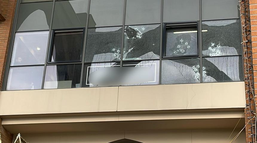 Yarım saatte 3 ayrı iş yerine silahlı saldırı düzenledi: 1 ölü