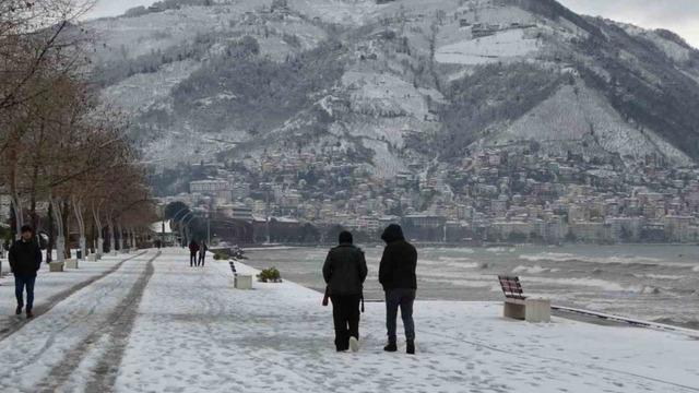Ordu'da eğitime kar engeli! 17 ilçede okullar tatil edildi...
