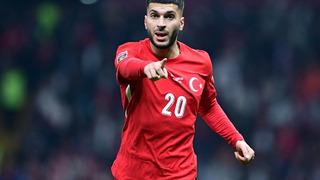 Fenerbahçeli Oğuz Aydın, Milli Takım formasıyla bir ilk yaşadı! Dakikalar henüz 9'u gösterirken...