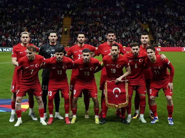 Milli Takım, Macaristan'ı İstanbul'da çok rahat devirdi! Budapeşte'de işi bitirip dönelim...