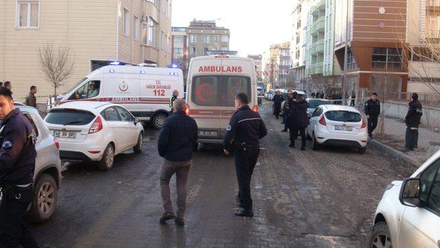 Boşanma davası açan eşini öldürdü, kayınpederini yaraladı