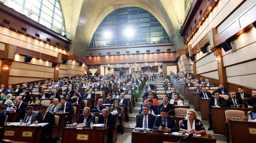 İBB Meclisi 24 Mart'ta olağanüstü toplanacak! Saati de değişti