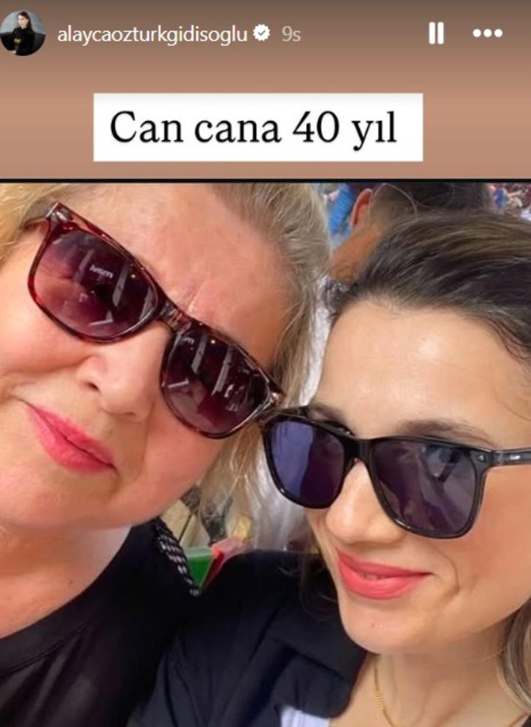 Aşk ve Mavi nin Safiye si Alayça Öztürk ün acı günü! Annesini kaybetti 4