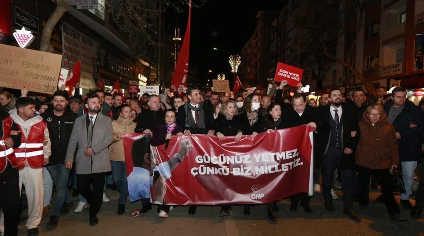 Manisa'da İmamoğlu'na destek y&uuml;r&uuml;y&uuml;ş&uuml;