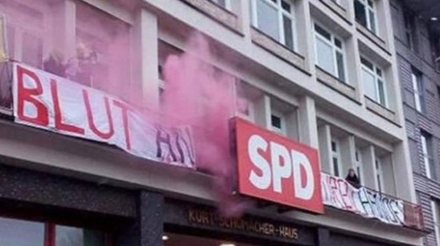 Almanya'da PKK yandaşları SPD binasını bastı