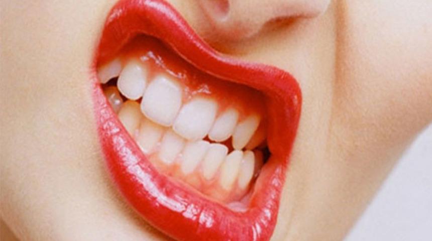 Dişlerinizi gıcırdatıyorsanız işte 6 bitkisel &ccedil;&ouml;z&uuml;m