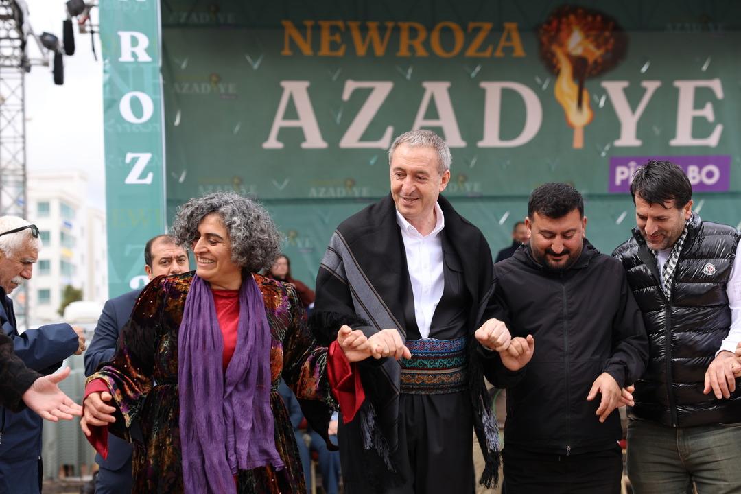 DIYARBAKIRDA-NEVRUZ-KUTLAMALARI-BASLADI_622012_184206