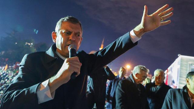 AK Parti'den sokak çağrısı yapan Özgür Özel'e tepki: Bu fitne ateşi yakmaktır