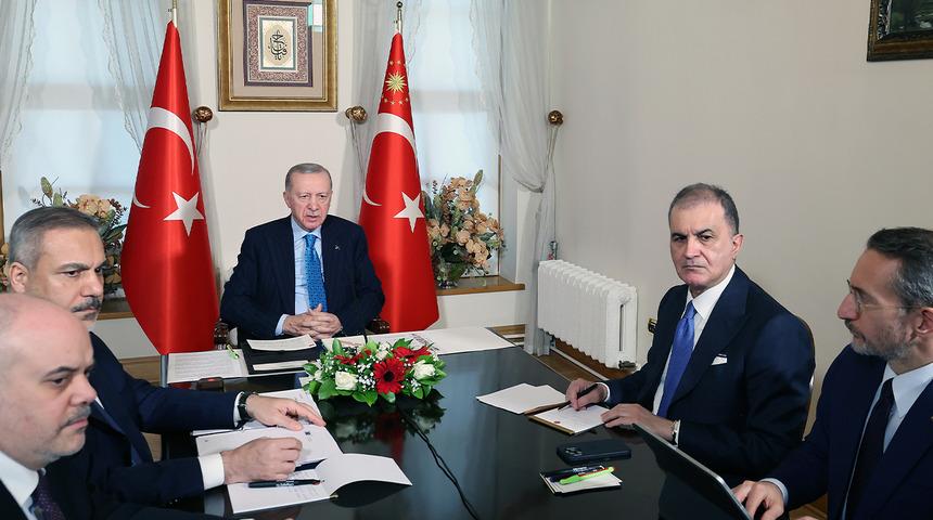 Erdoğan, Dolmabahçe'de Çevrimiçi Liderler Toplantısı'na katıldı